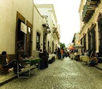 /album/visita-nuevo-leon/thm-tianguis-del-barrio-antiguo-bertobox-jpg/